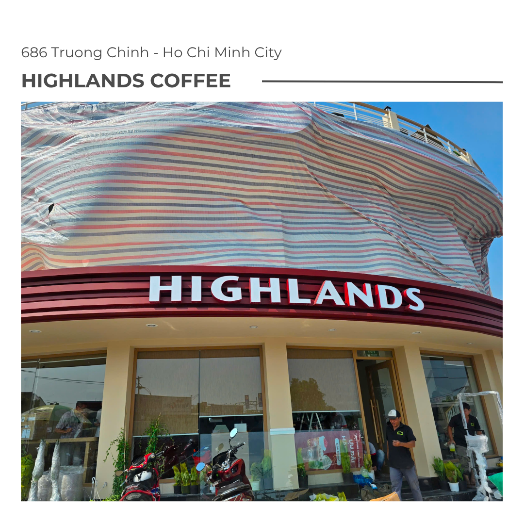 Outdoor Furniture Delivery to Highlands Coffee Truong Chinh