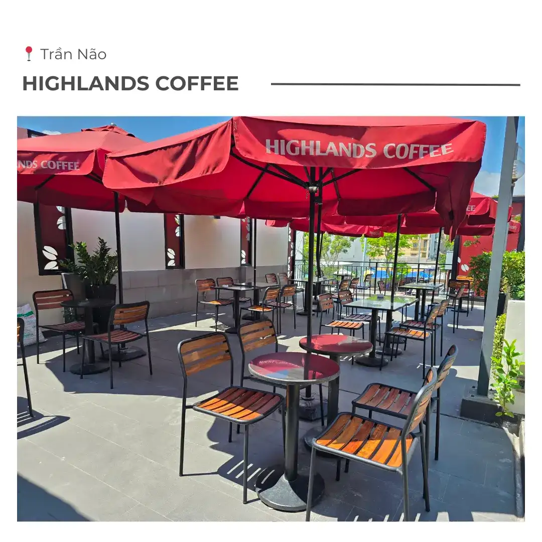 Giao Bàn Ghế Cà Phê Cho Highlands Coffee Tại Trần Não