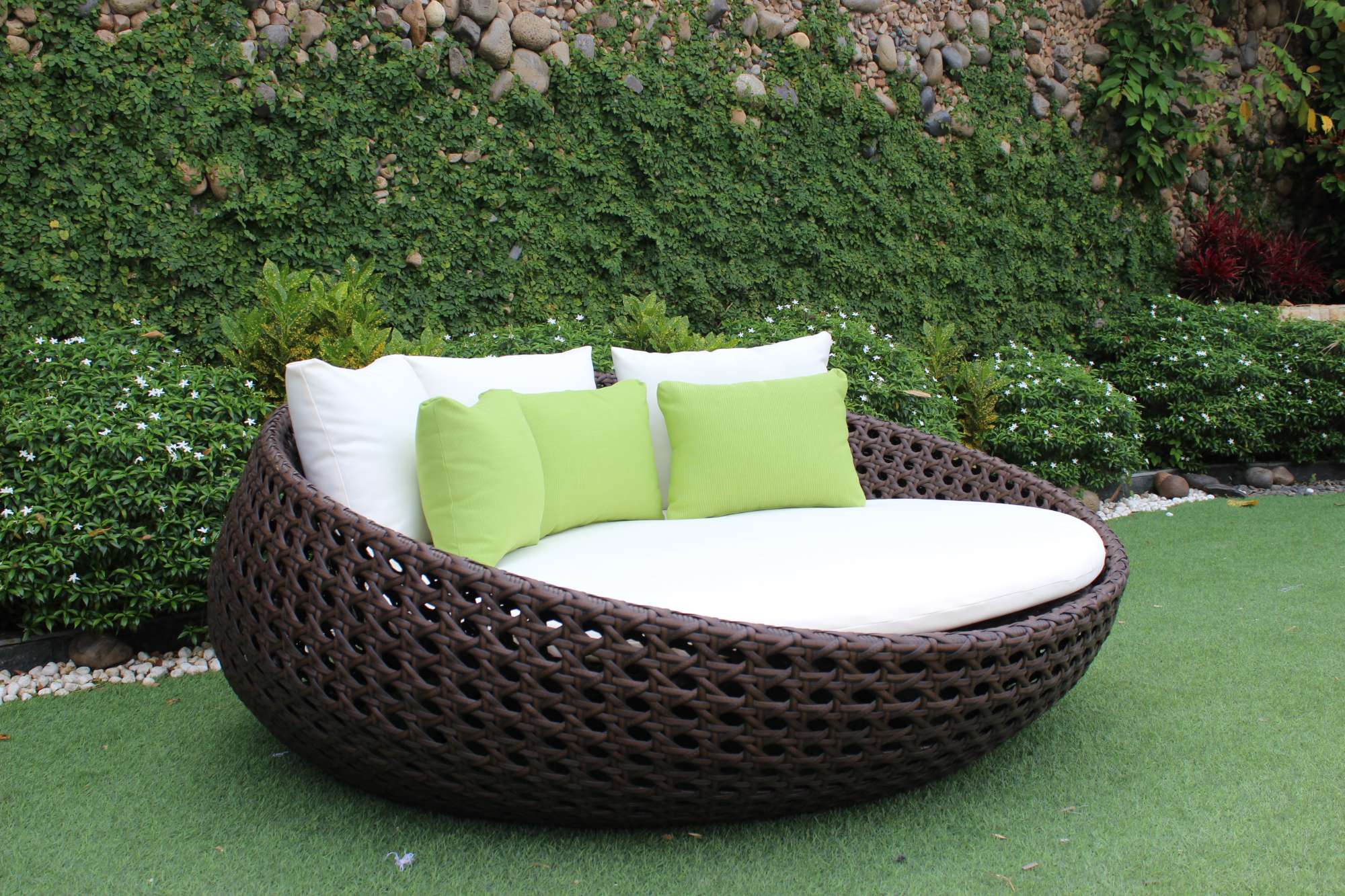 Comfortable outdoor lounge chair for garden relaxation