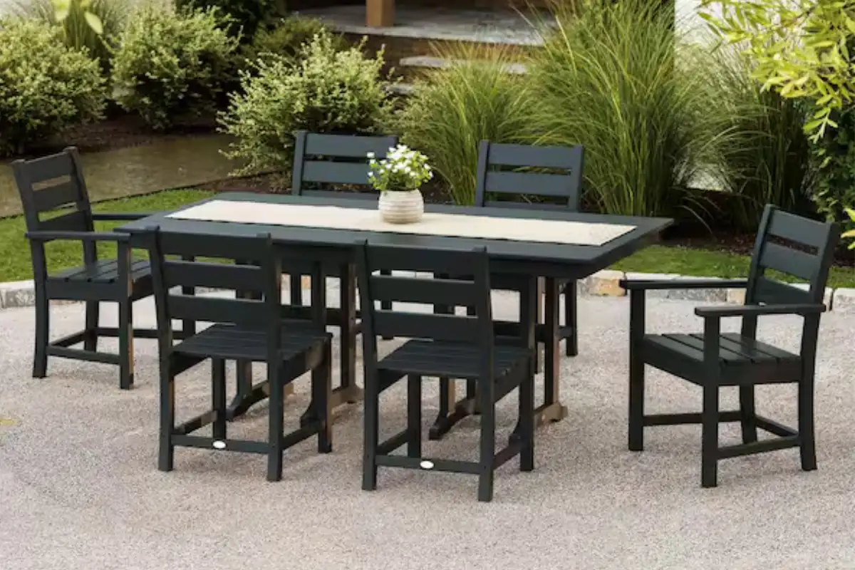 Bộ bàn ăn ngoài trời Polywood phong cách, gồm sáu ghế và một bàn chữ nhật, hoàn hảo cho không gian ngoài trời