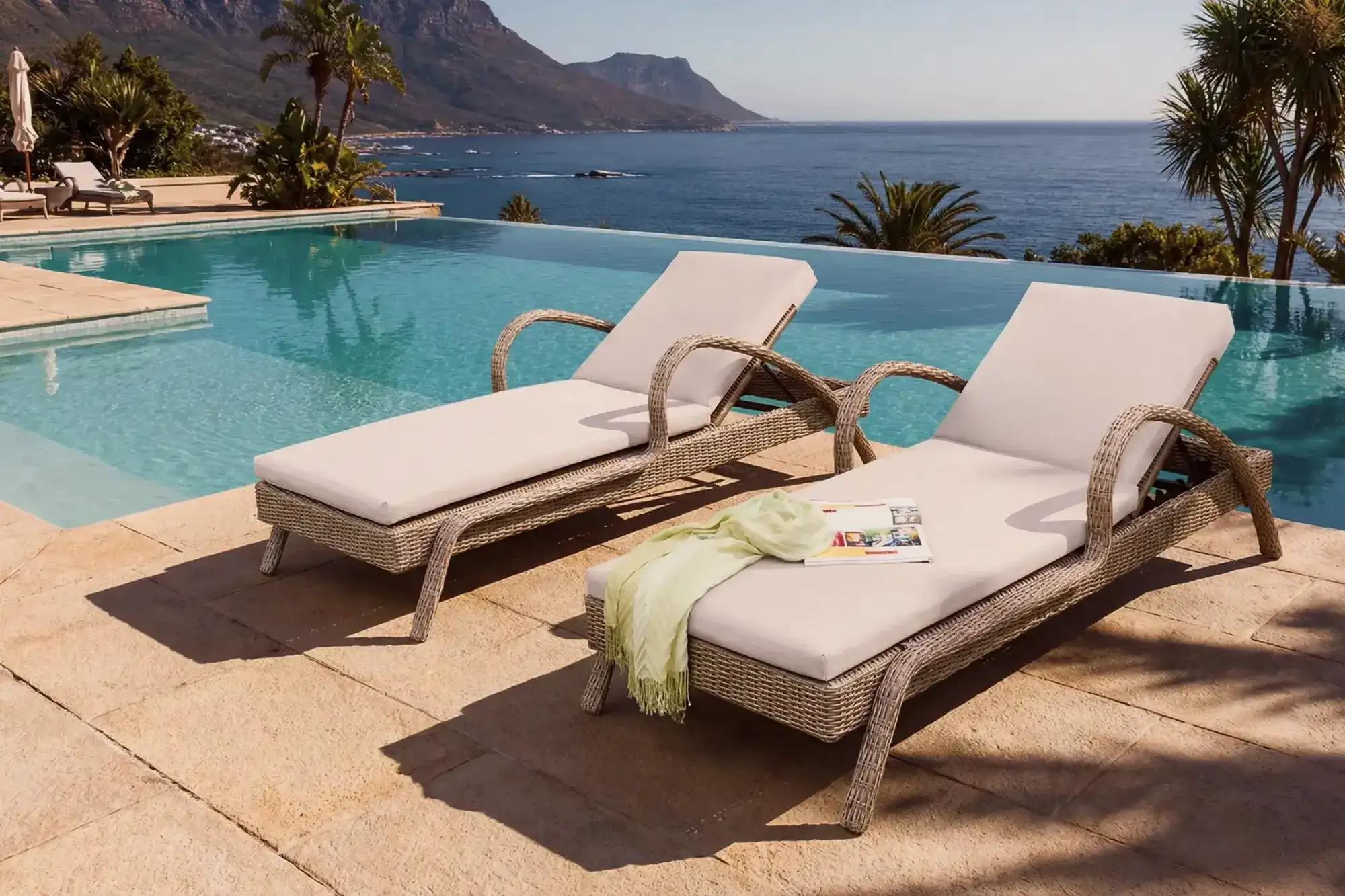 Wicker Sun Loungers - What Makes Them Different Outdoors?
