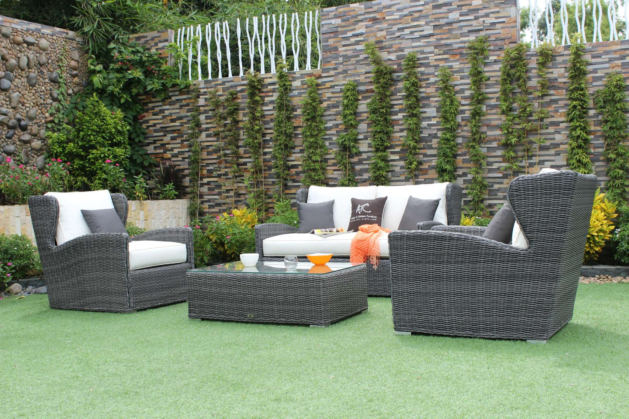 What Is PE Rattan Furniture? Why Choose It For Outdoor Furniture?