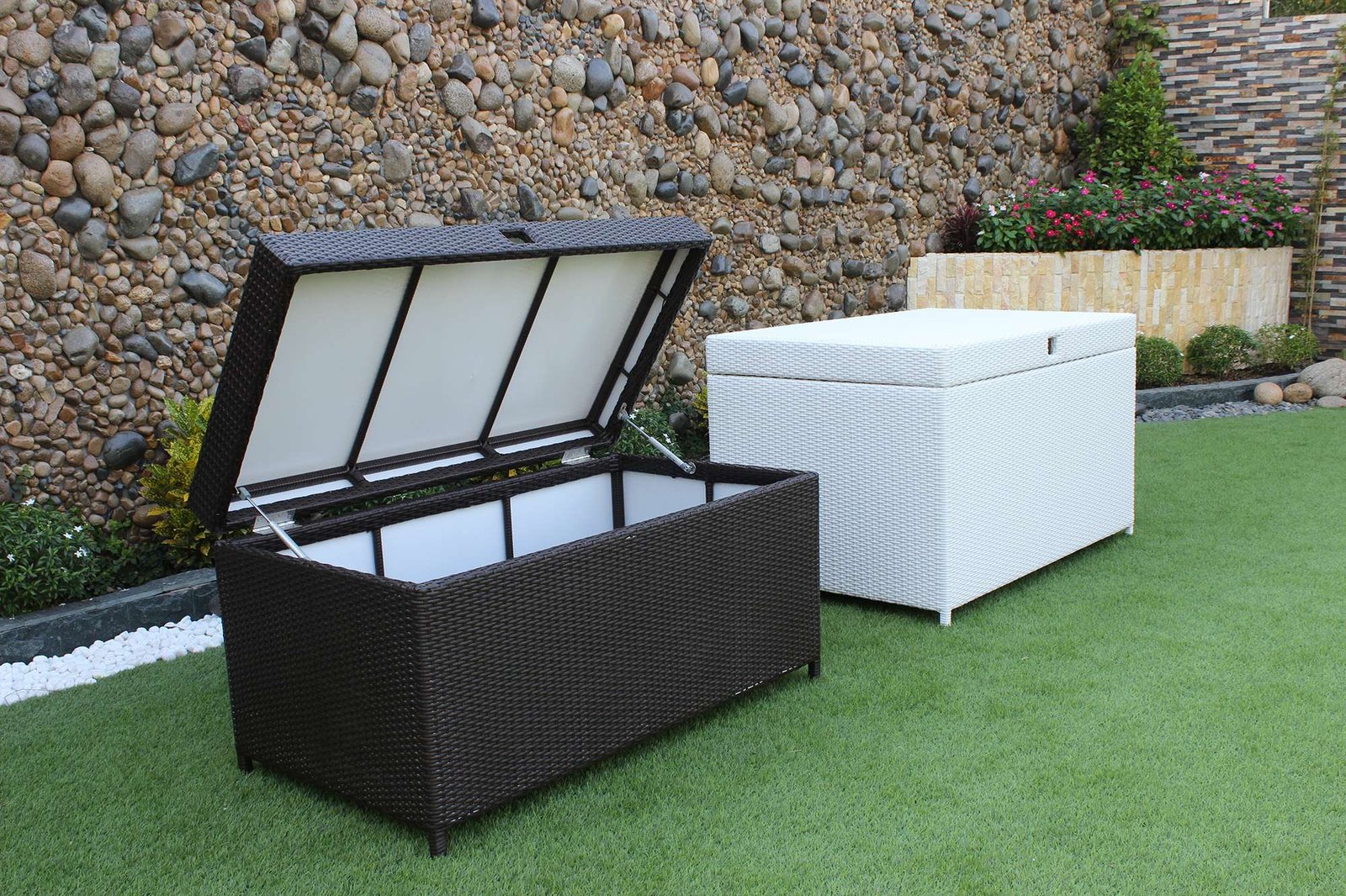 PATIO CHEST