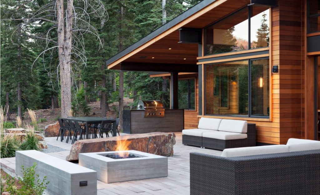 Check out these 9 things when planning your outdoor living area
