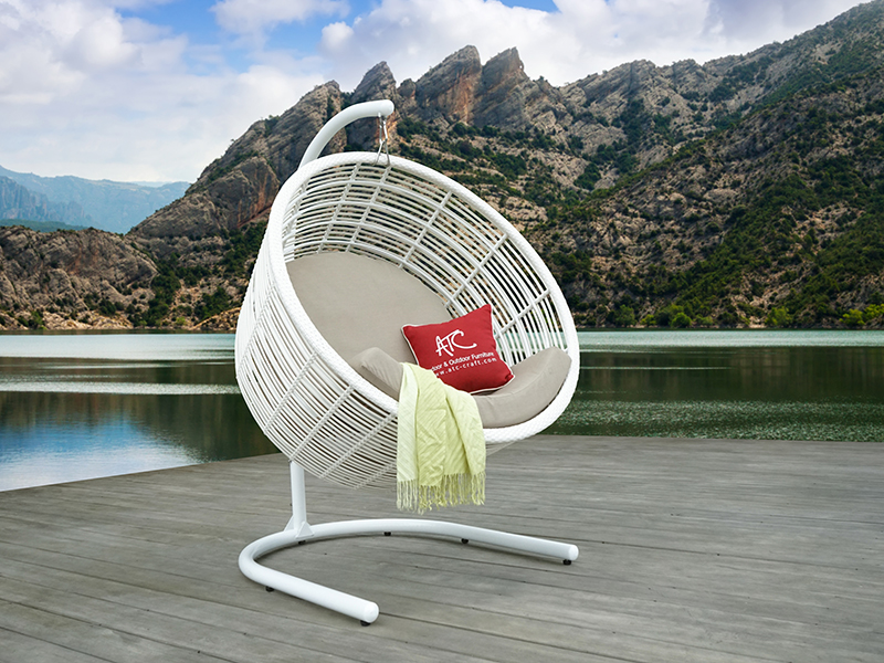 Outdoor Bamboo Swinging Chair