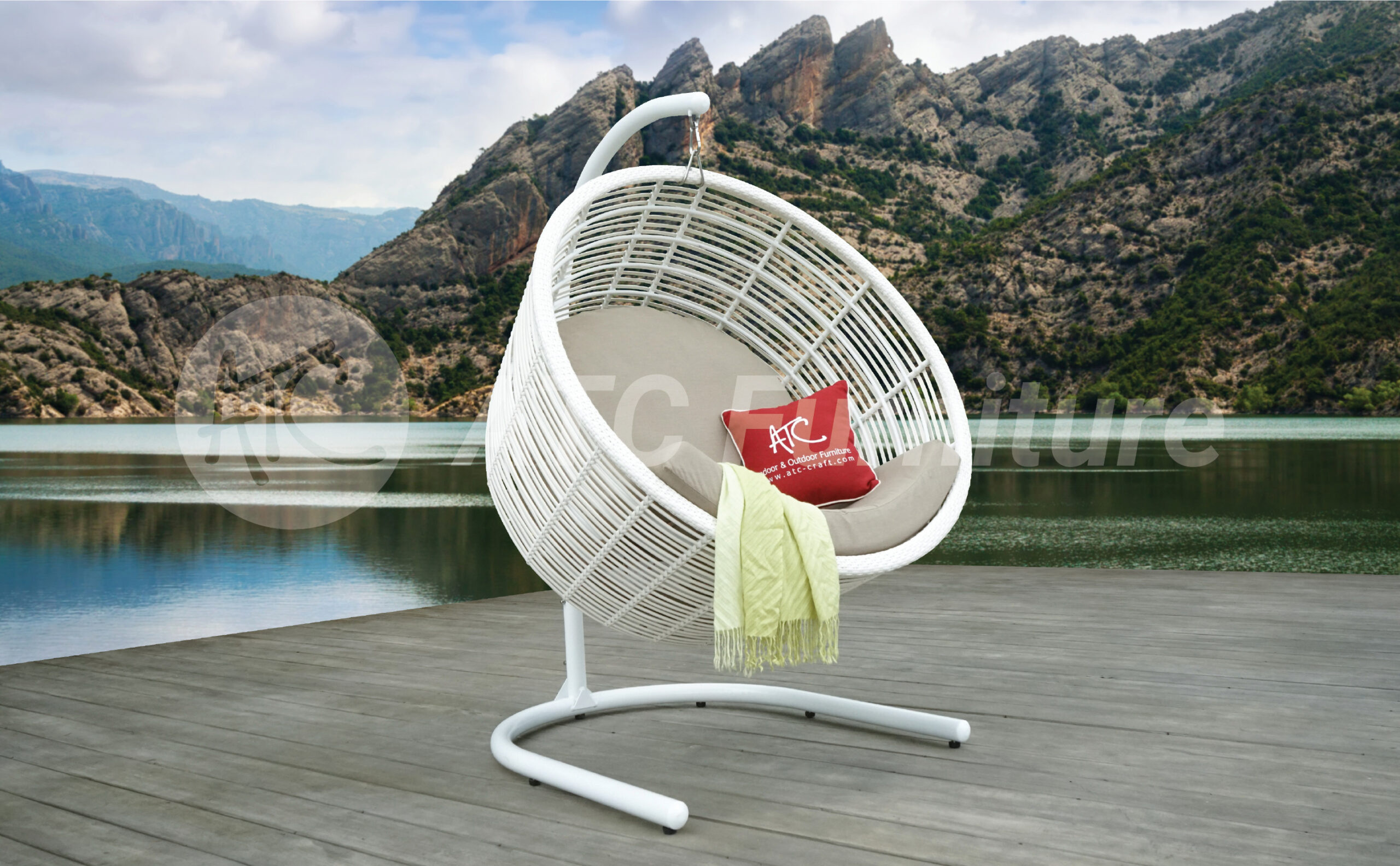 Coco-bamboo-basket-swing-chair-(RAHM-011)-A-place-to-preserve-childhood-memories