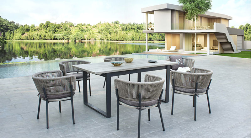 Outdoor dining table set suitable for garden space